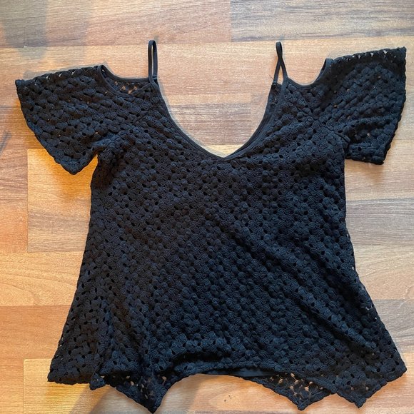 DESIGN LAB Lord and Taylor Sexy Crochet Top - Picture 1 of 3
